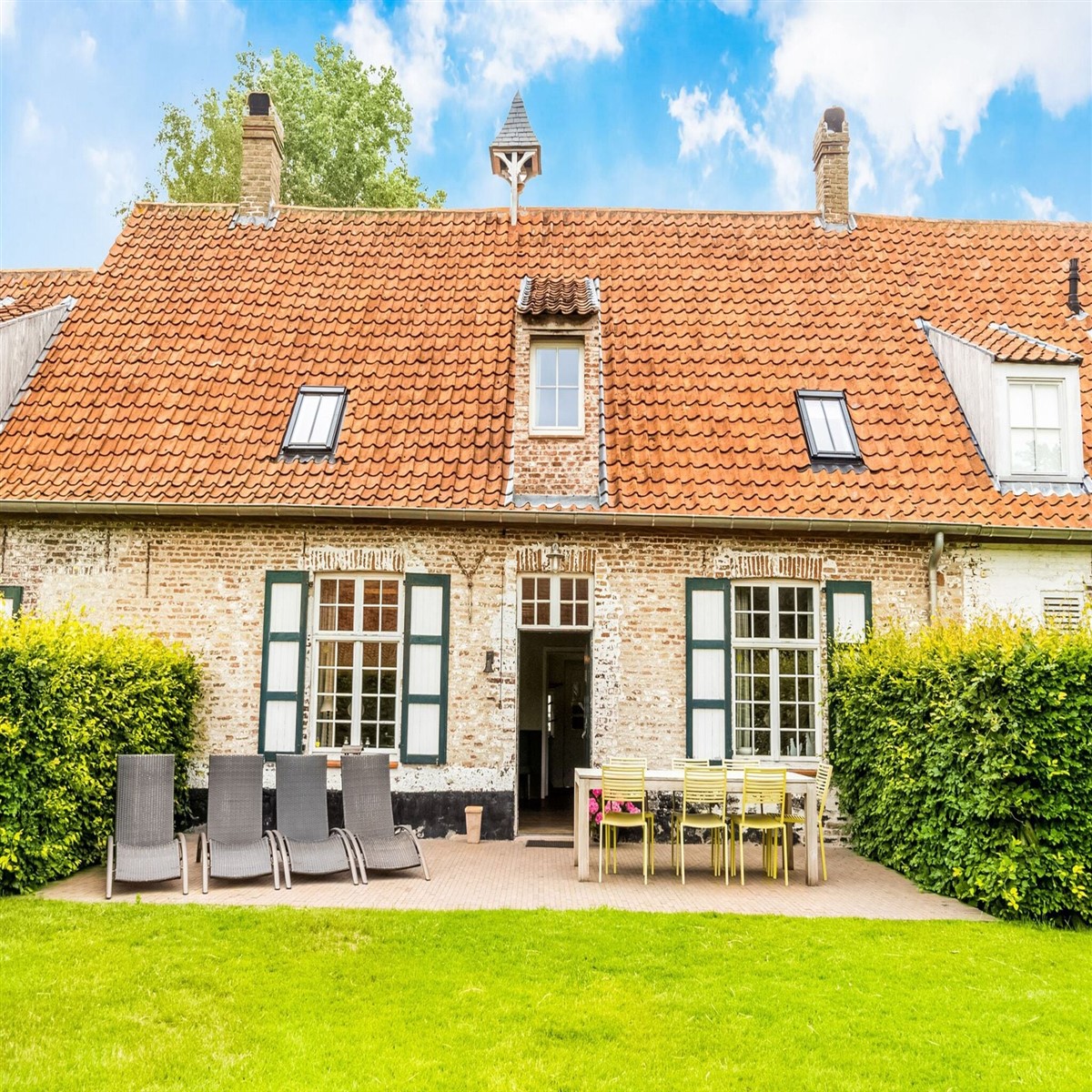 ᐅ Ferienwohnung: Delftse Hoeve en Landhuys in 8340 Damme ...
