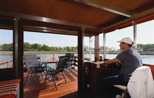 Details zum Hausboot Brandenburg / Potsdam Mittelmark