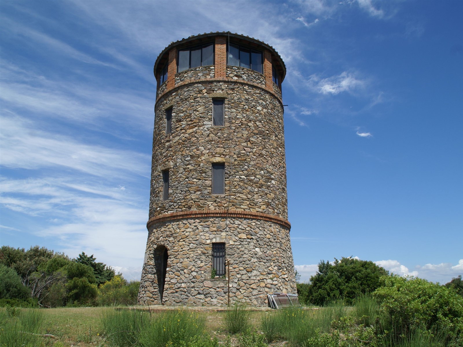 Ein mittelalterlicher Wachturm in der Toskana